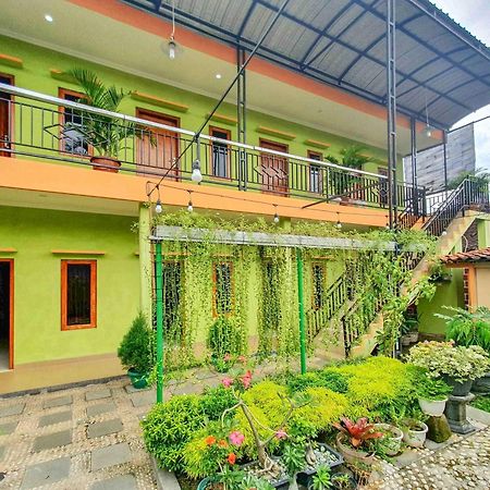 Reddoorz Syariah At Graha Adi Karya Kartasura Hotel Kartosuro Eksteriør billede
