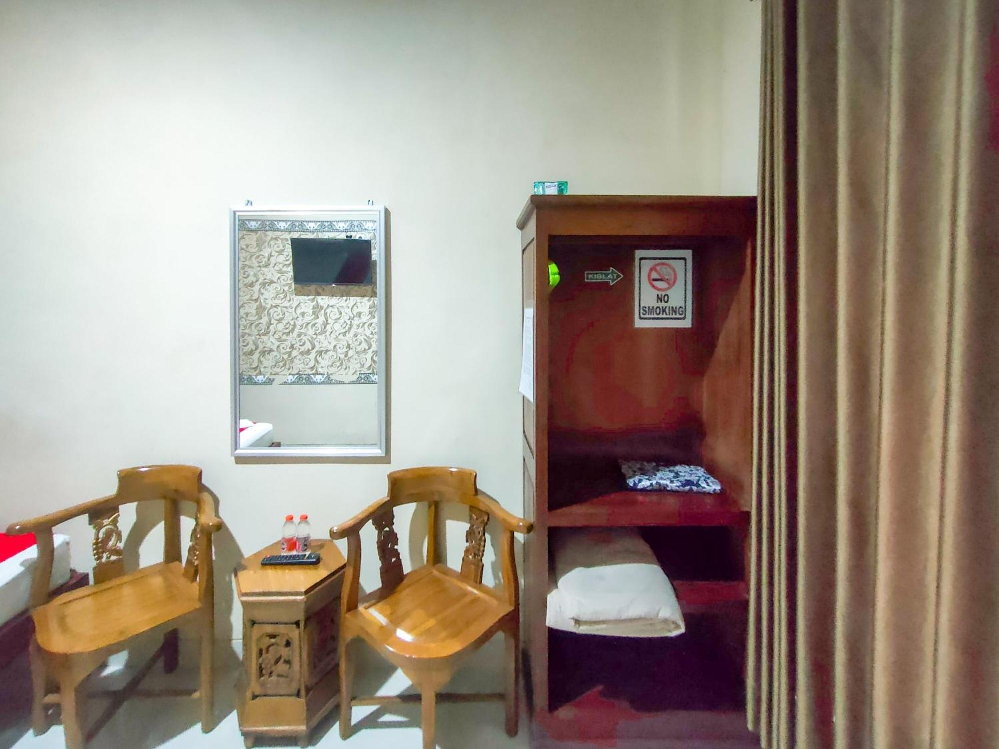 Reddoorz Syariah At Graha Adi Karya Kartasura Hotel Kartosuro Eksteriør billede